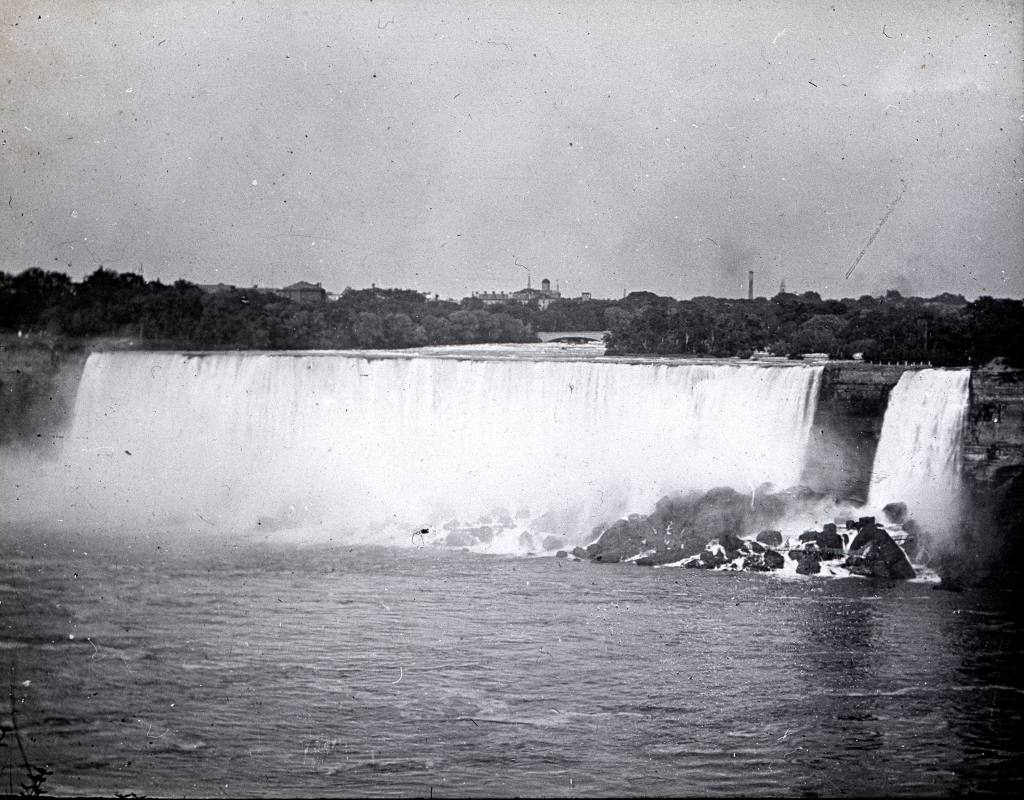 Photo of American Falls from Canada, ca. 1919.